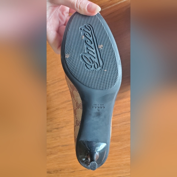 UEC Gucci GG monogram pumps - Picture 14 of 16